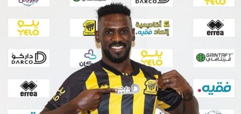 عبد العزيز البيشي لاعب نادي الاتحاد السعودي 