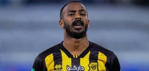 حمدان الشمراني لاعب دفاع الاتحاد السعودي 